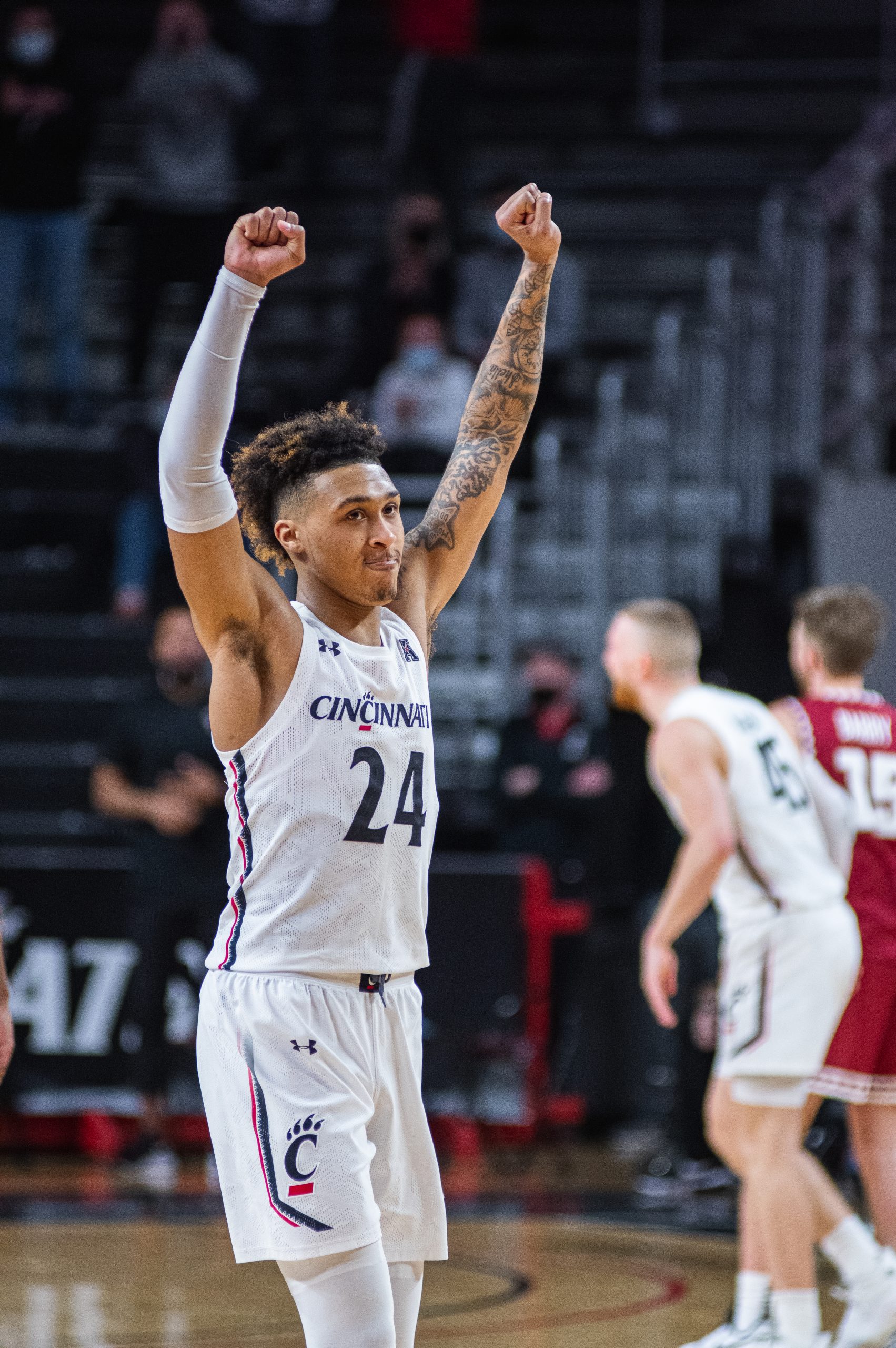 Bearcats winning the close ones when it counts – The Front Office News
