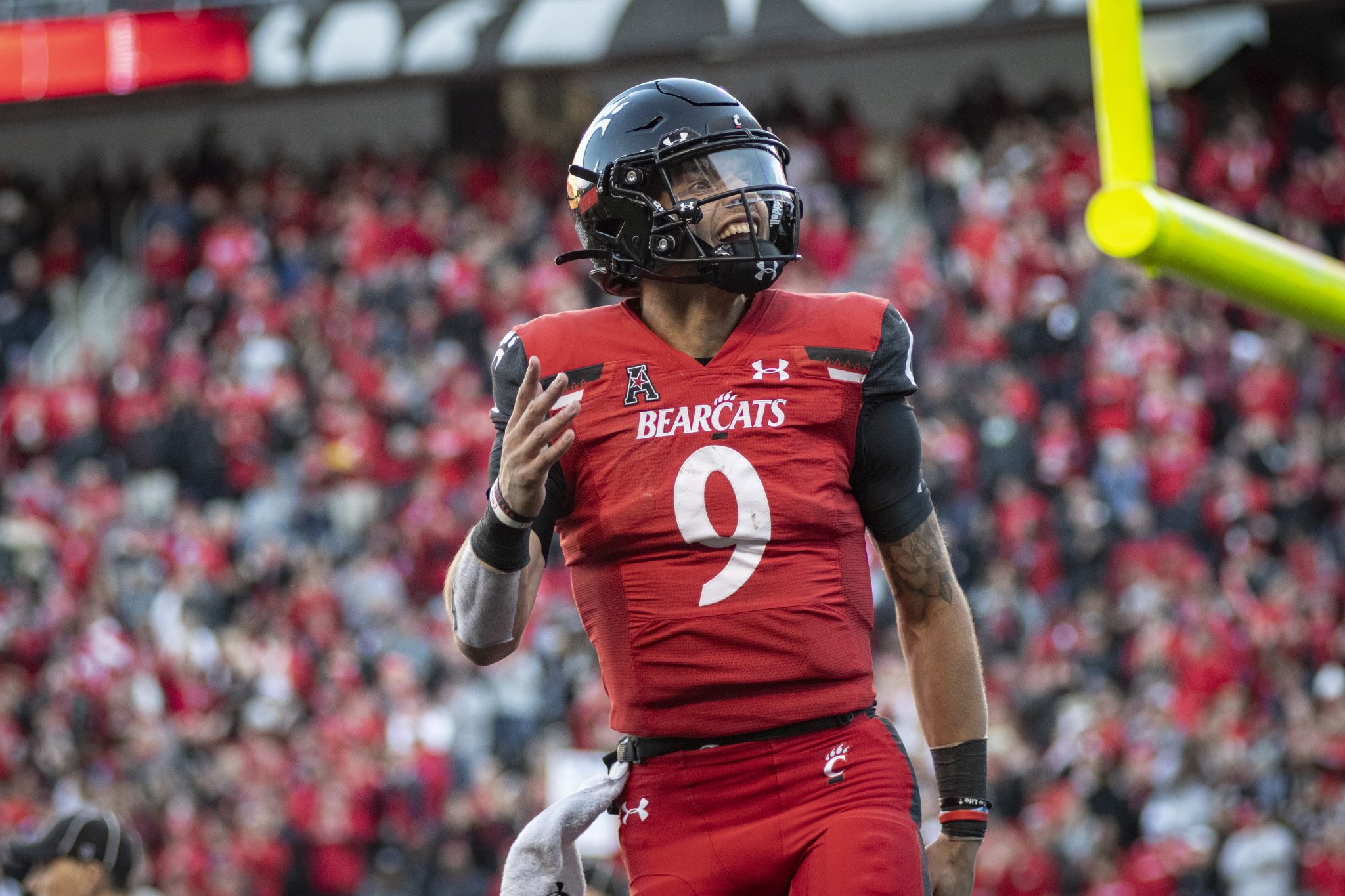 Bearcats, Ridder Named Semifinalist For Davey O’Brien Award – The Front ...