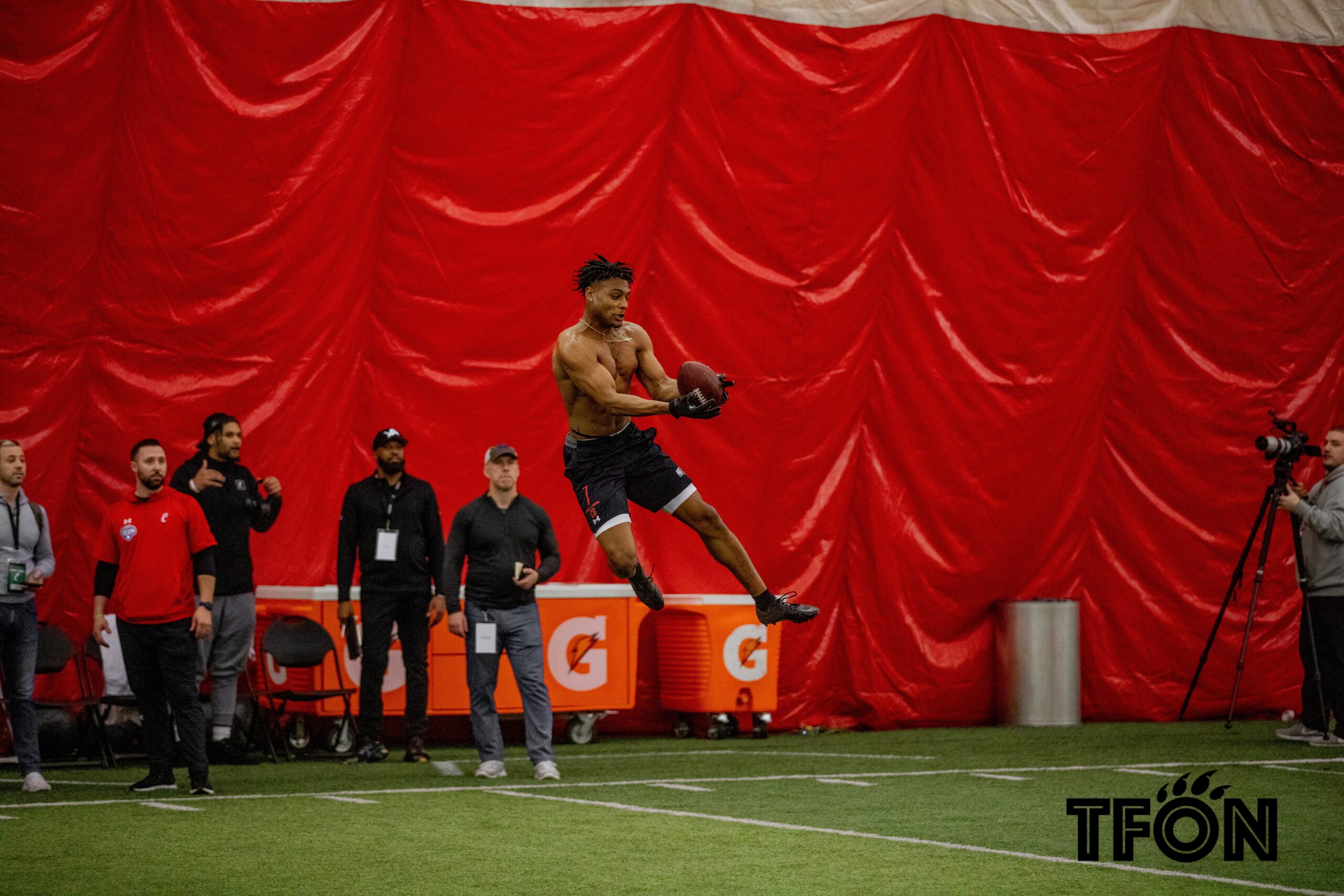 Watch: Bearcats CB Coby Bryant post a 4.47 40 yard dash at Pro Day – The  Front Office News